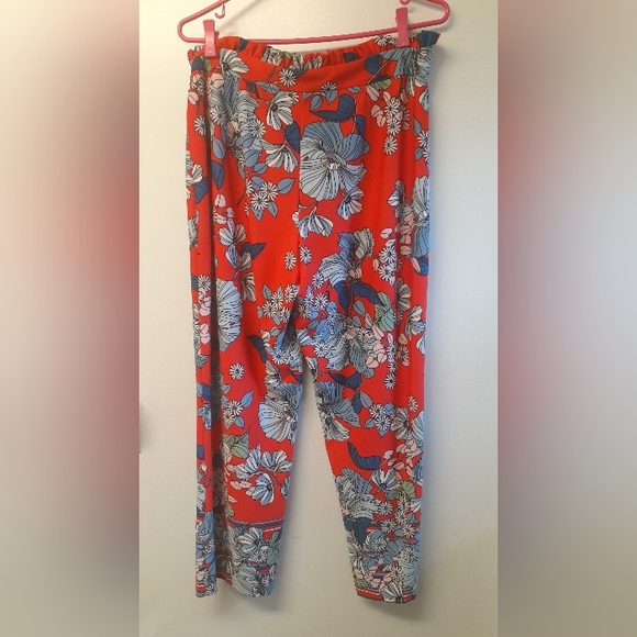 Red/blue/white/green/black flowery flowy pants - Soho Apparel brand - medium - Picture 2 of 5